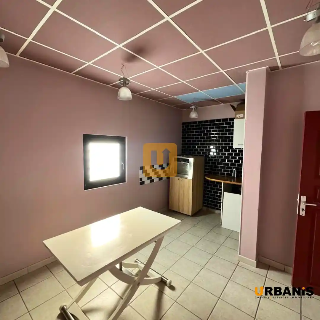 Photo 4 - Local / Bureaux à vendre - Ancien 129 300 € 55 m² Saint-Denis 97400