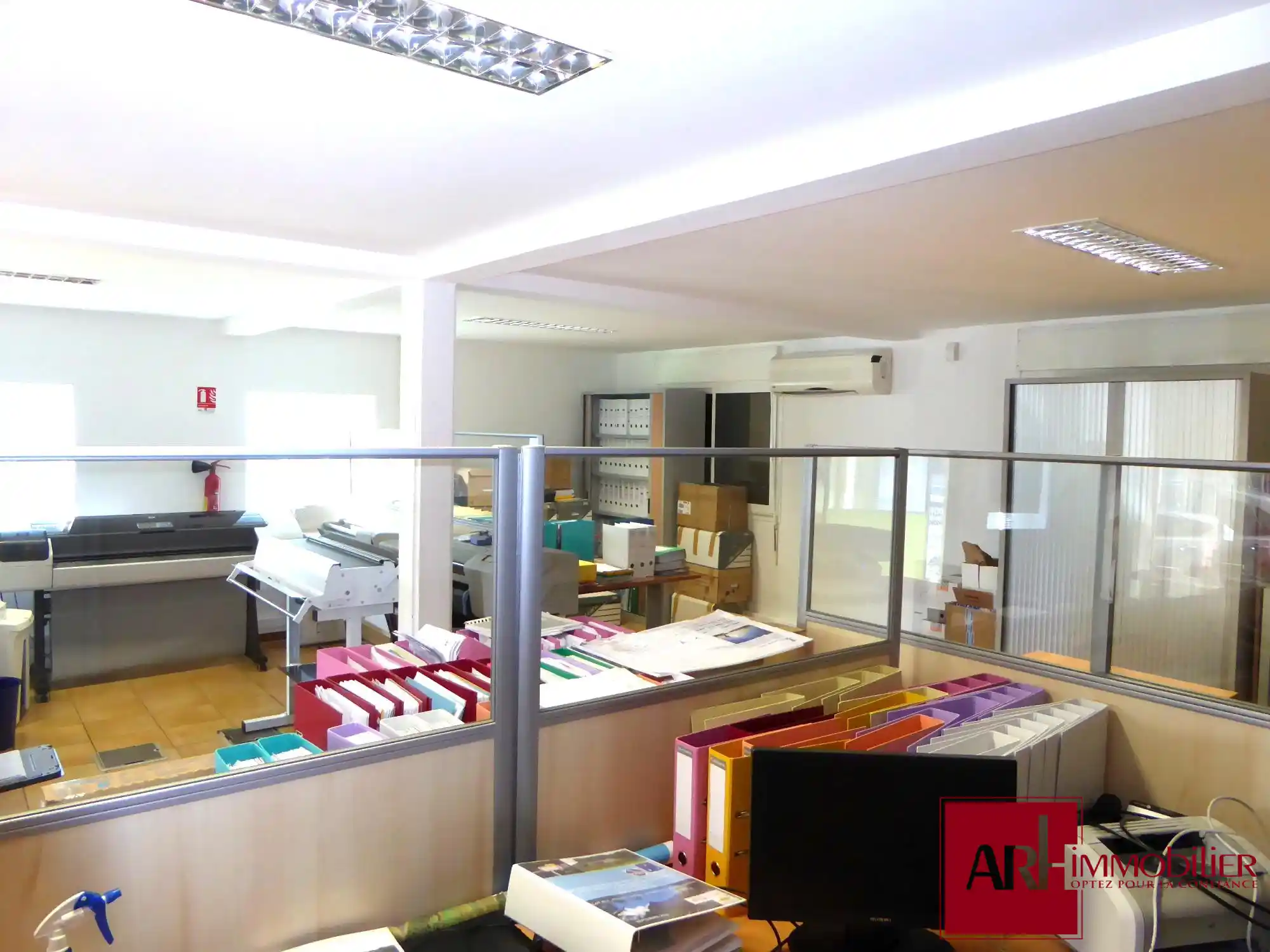 Photo 2 - Local / Bureaux à vendre - Ancien 678 000 € 230 m² La Possession 97419