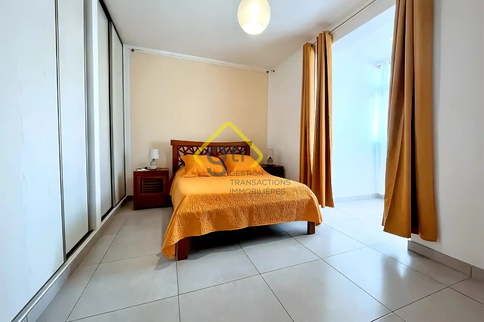 Photo 4 - Appartement à louer - Ancien 970 € 2 pièces 1 chambres 67 m² Saint-Denis 97400
