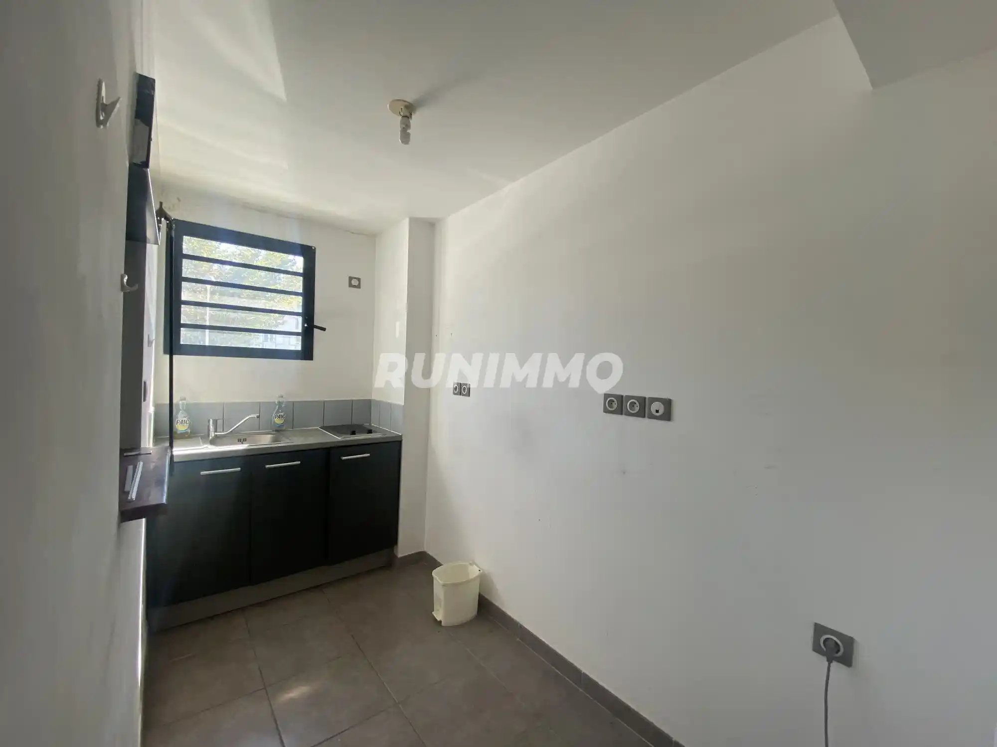 Photo 3 - Appartement à vendre - Ancien 105 000 € 2 pièces 1 chambres 45.41 m² Sainte-Suzanne 97441