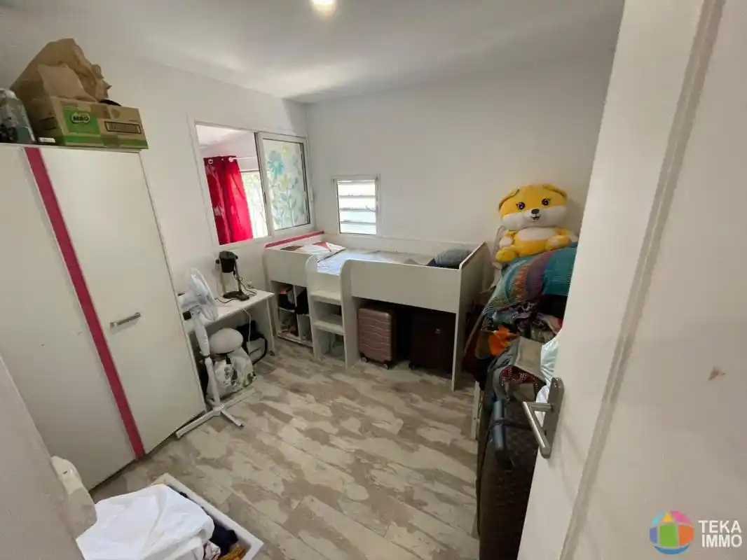 Photo 1 - Maison à vendre - Ancien 159 000 € 4 pièces 3 chambres 72 m² Saint-Denis 97400