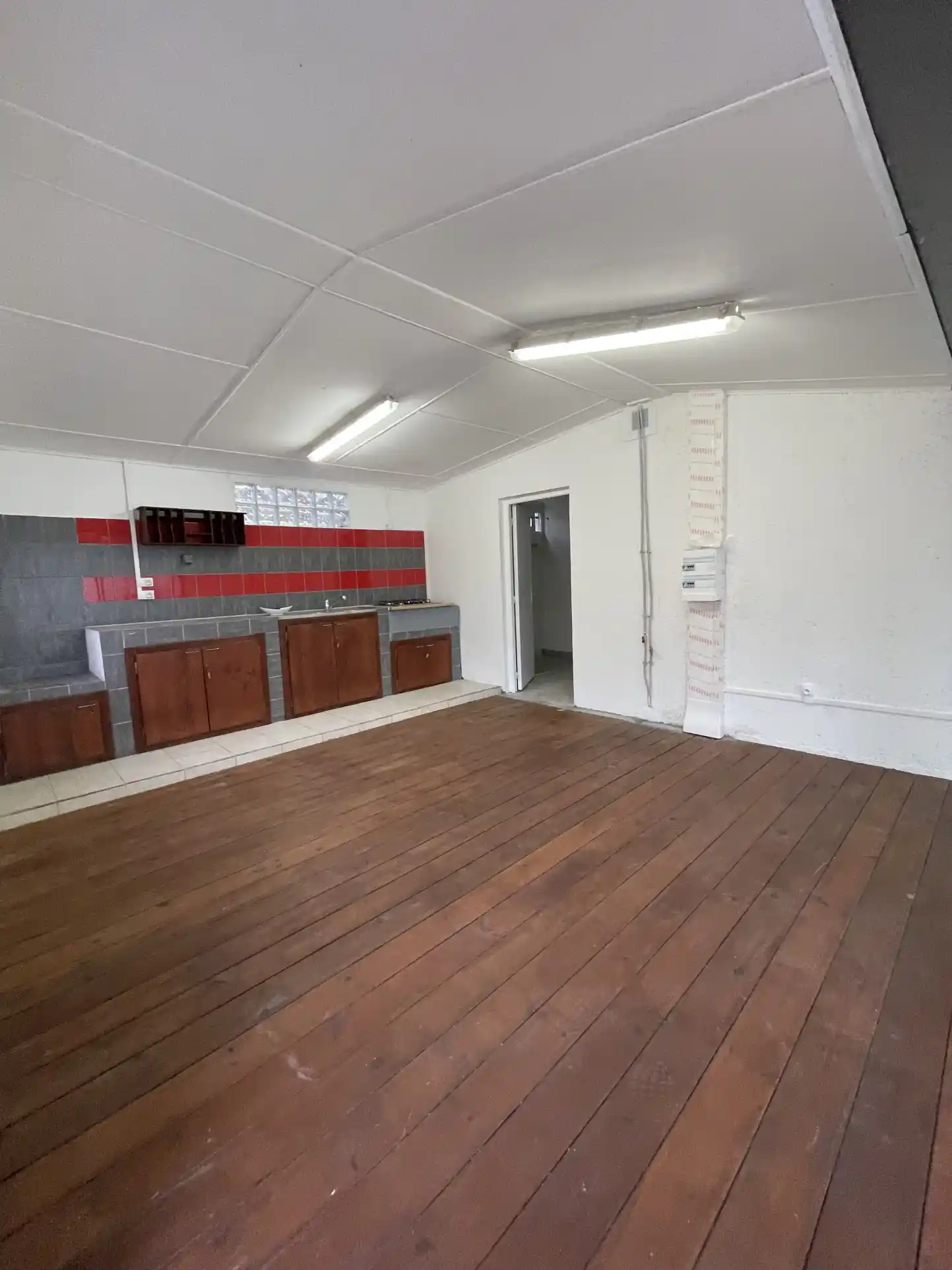 Photo 2 - Maison à louer - Ancien 665 € 2 pièces 1 chambres 47 m² Le Tampon 97430