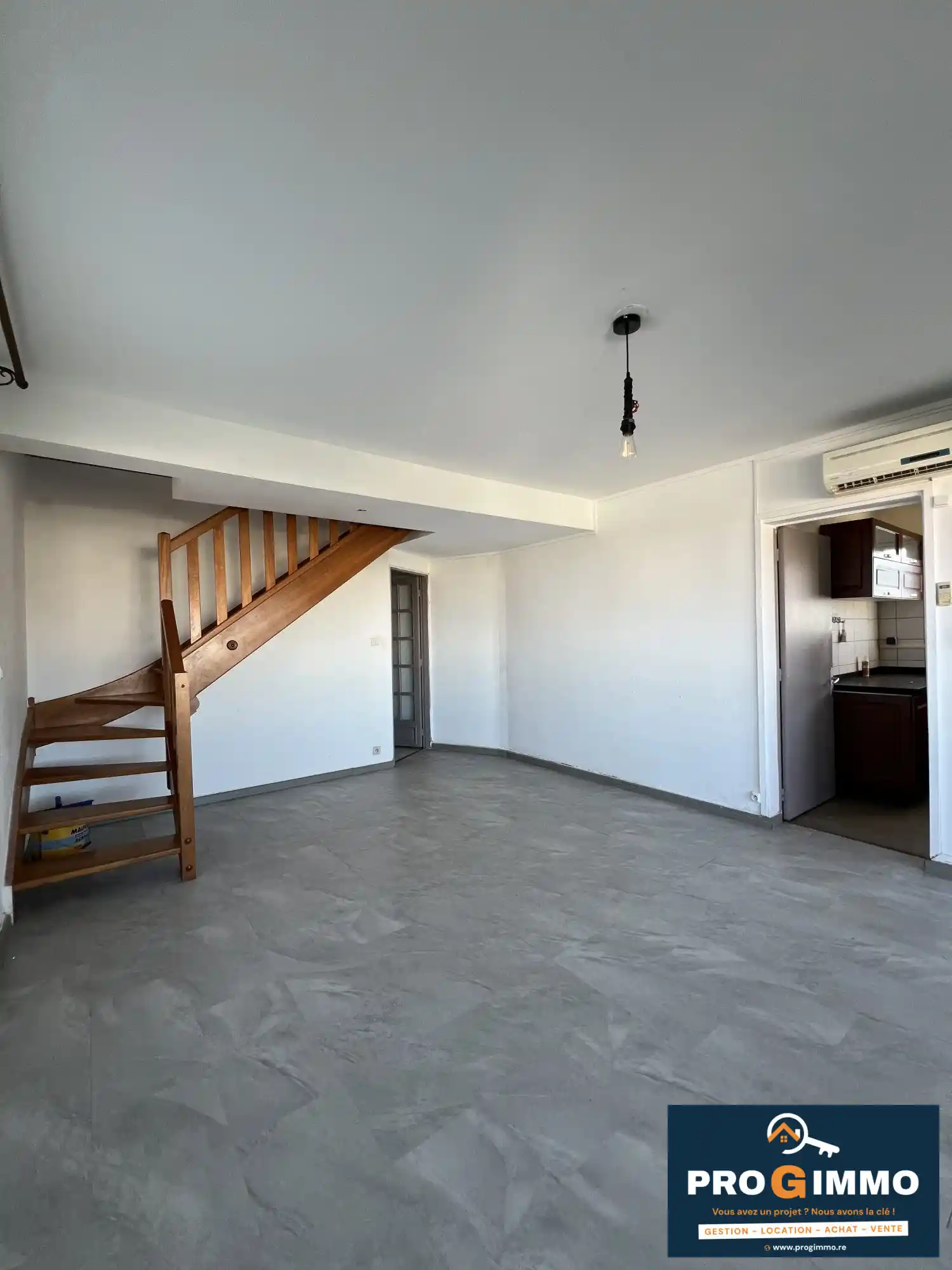Photo 4 - Appartement à louer - Ancien 935 € 3 pièces 2 chambres 60 m² Saint-Pierre 97410