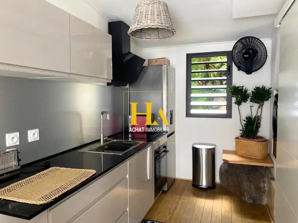 Photo 1 - Maison à vendre - Ancien 639 000 € 4 pièces 3 chambres 130 m² Saint-Pierre Terre Sainte 97410