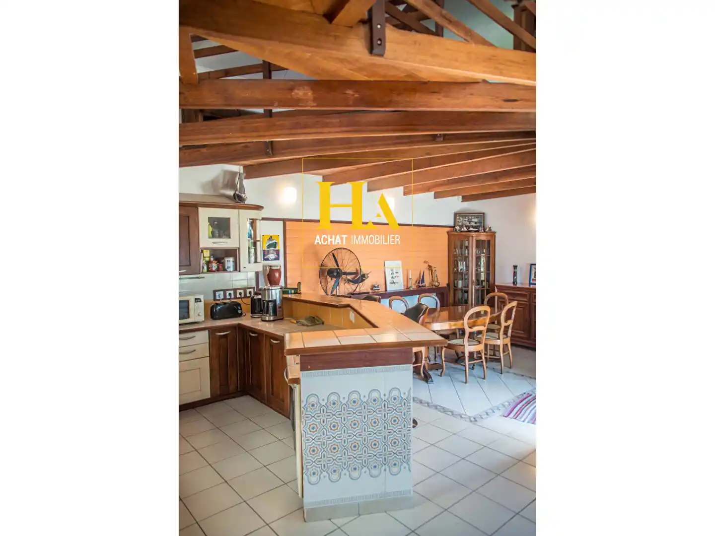 Photo 2 - Maison à vendre - Ancien 435 000 € 5 pièces 4 chambres 145 m² Saint-Pierre 97410