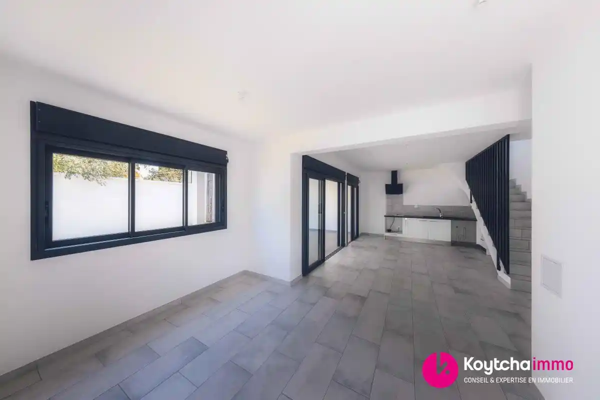 Photo 3 - Maison à louer - Ancien 1 450 € 4 pièces 100 m² Saint-Denis 97490