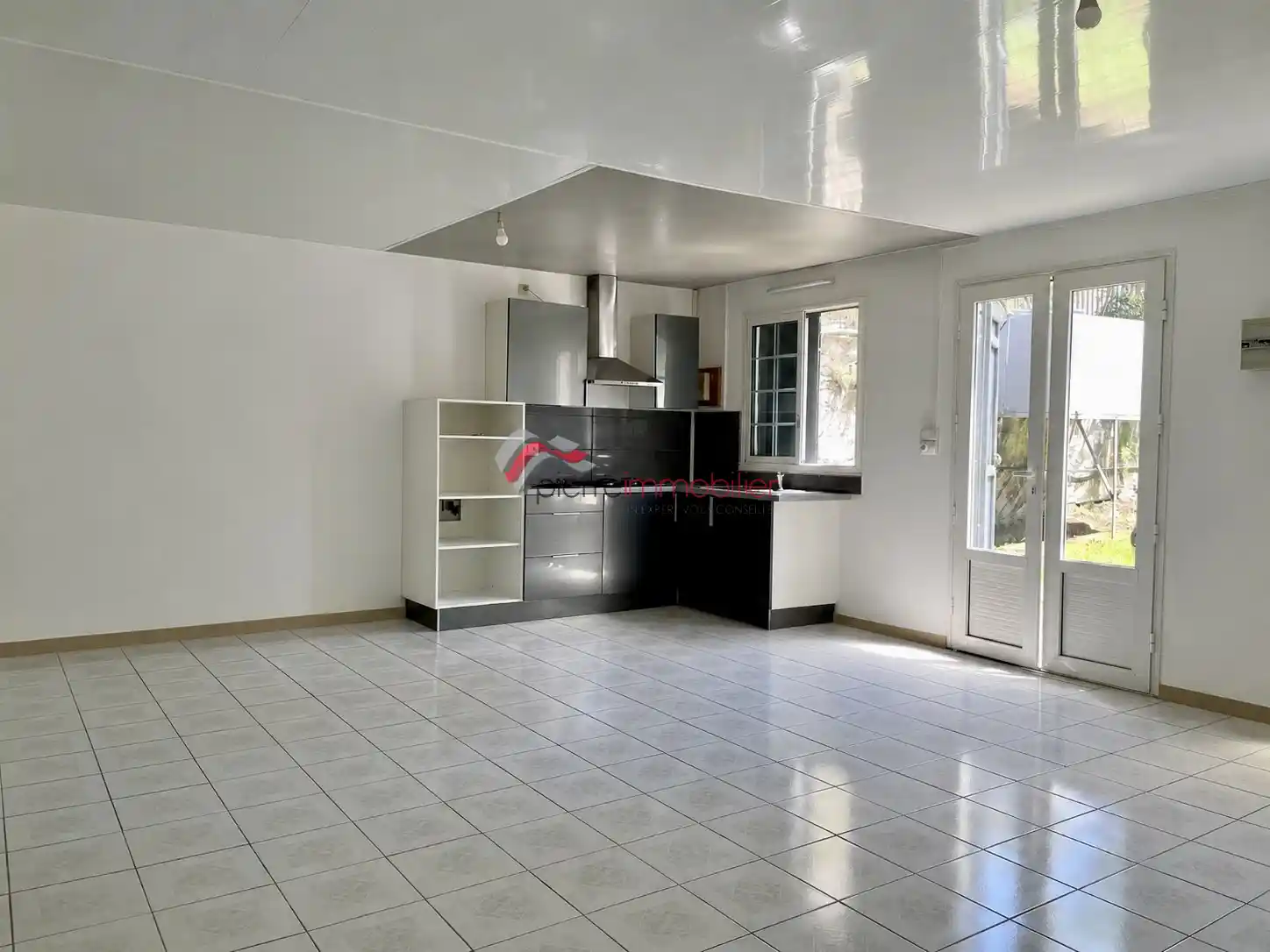 Photo 2 - Appartement à louer - Ancien 687 € 2 pièces 1 chambres 51 m² Le Tampon 97430