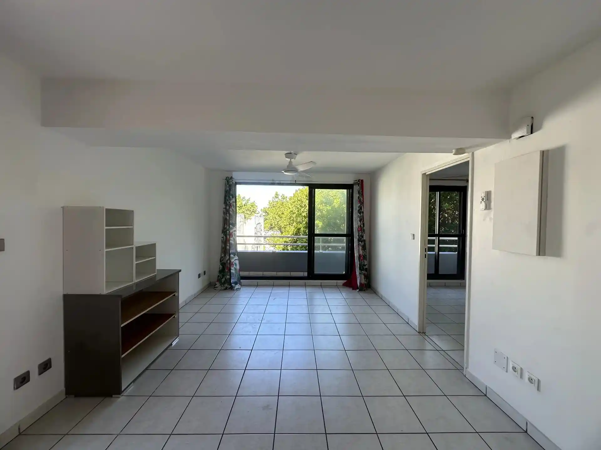 Photo 2 - Appartement à louer - Ancien 712 € 2 pièces 1 chambres 39.46 m² Saint-Pierre 97410