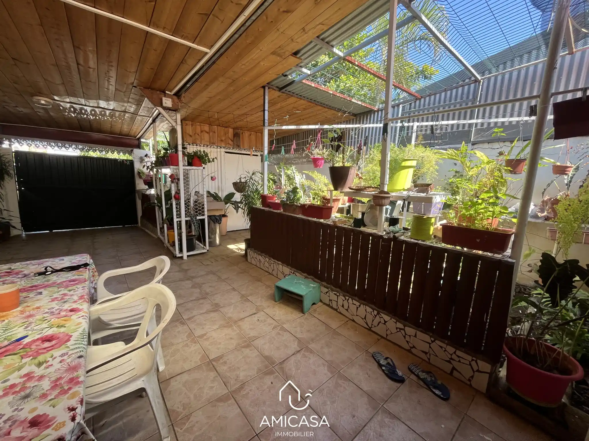 Photo 2 - Maison à vendre - Ancien 179 000 € 4 pièces 3 chambres 77 m² Le Port 97420