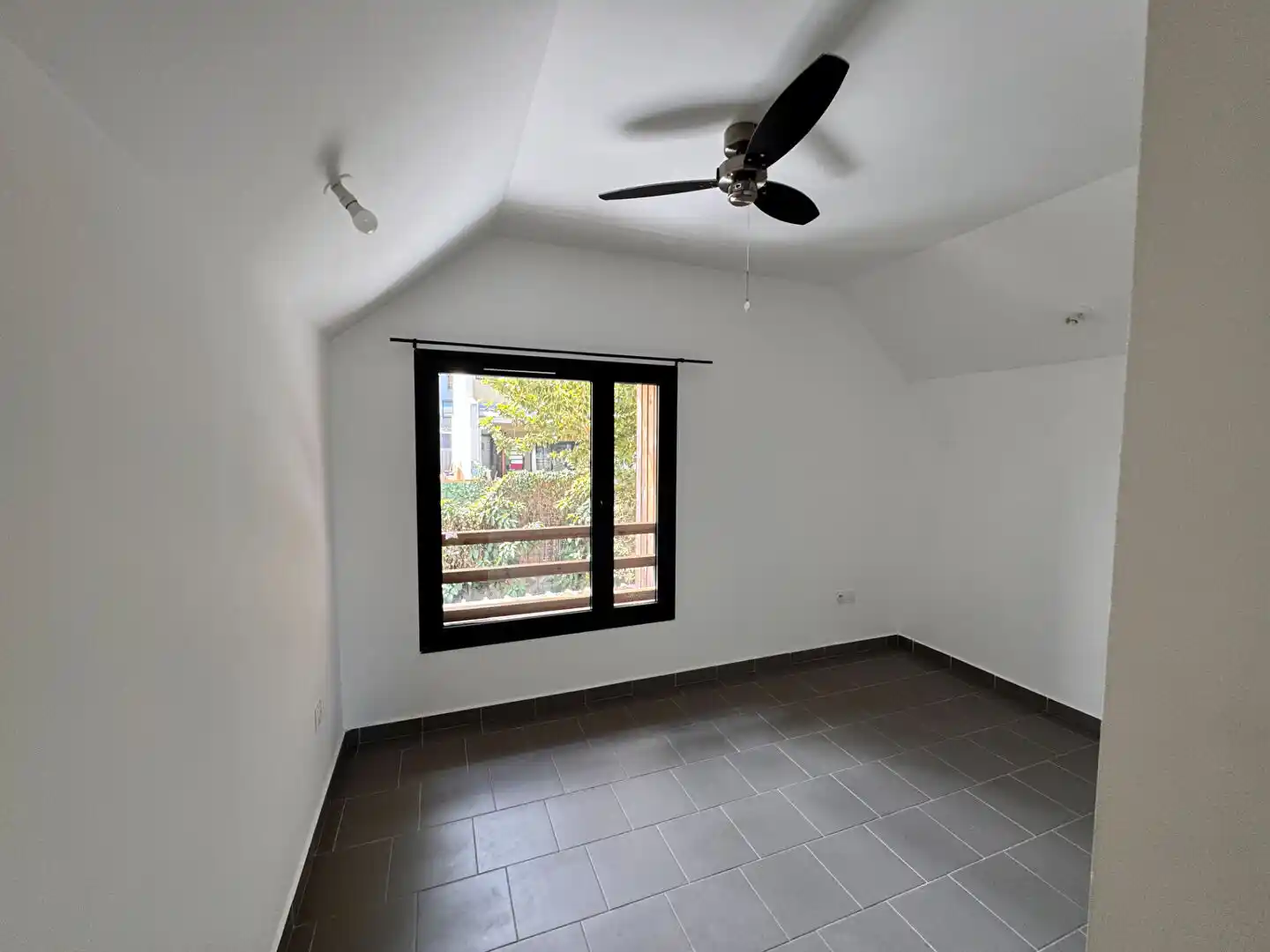 Photo 3 - Maison à louer - Ancien 1 250 € 3 pièces 2 chambres 69.28 m² Saint-Paul 97411
