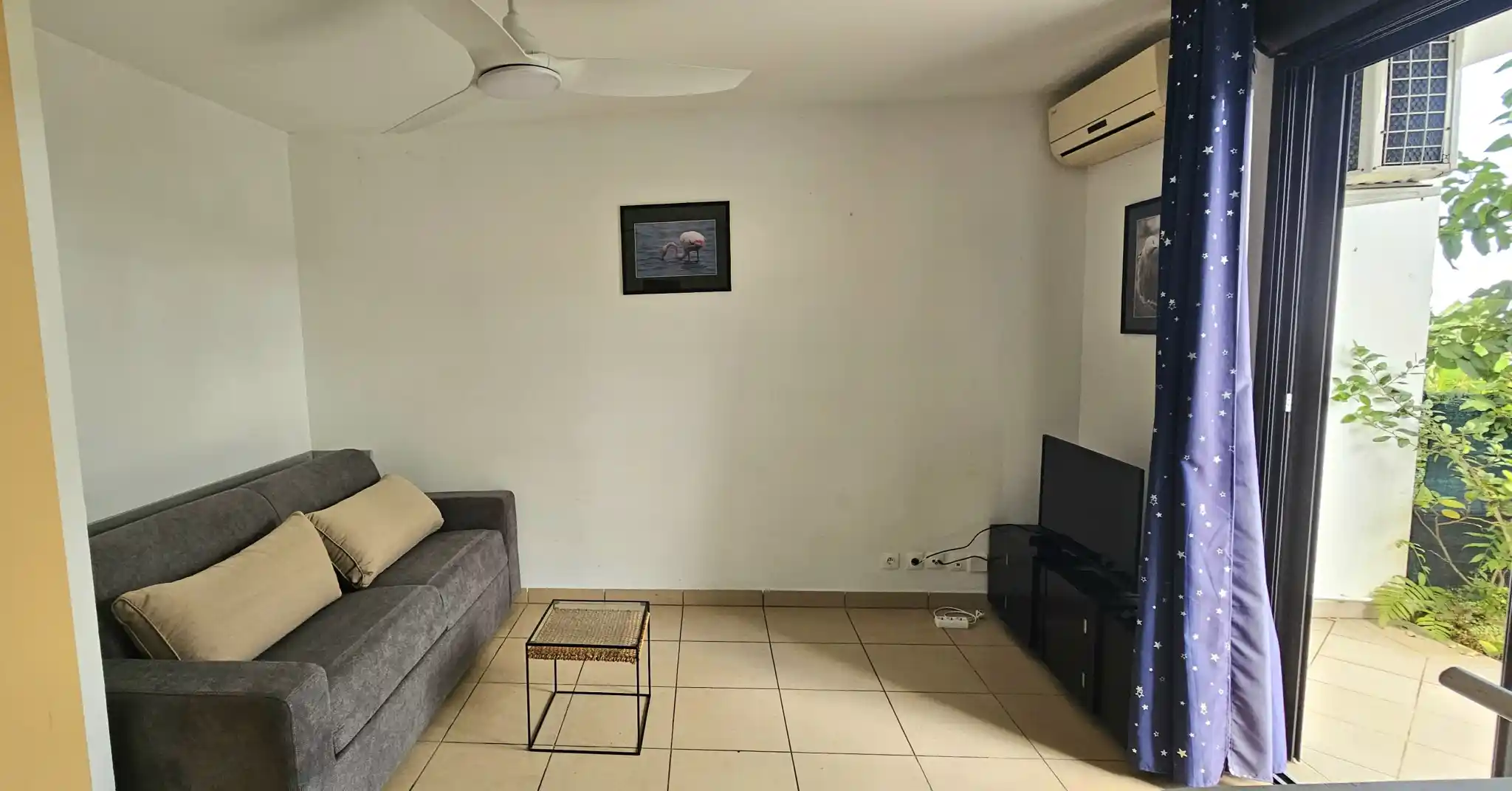 Photo 3 - Appartement à louer - Ancien 740 € 1 pièces 26 m² Les Avirons 97425
