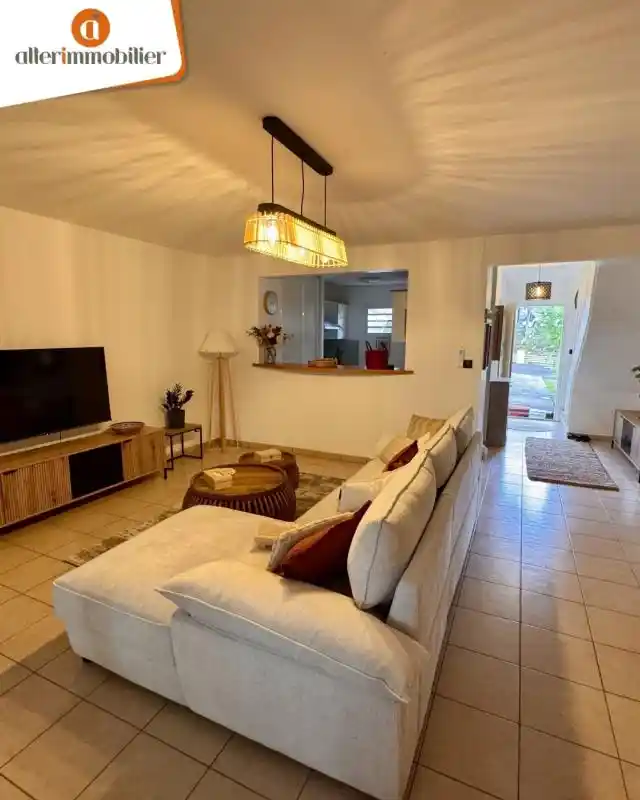 Photo 4 - Maison à louer - Ancien 2 842 € 4 pièces 3 chambres 83.58 m² Saint-Paul Saint-Gilles les Bains 97434