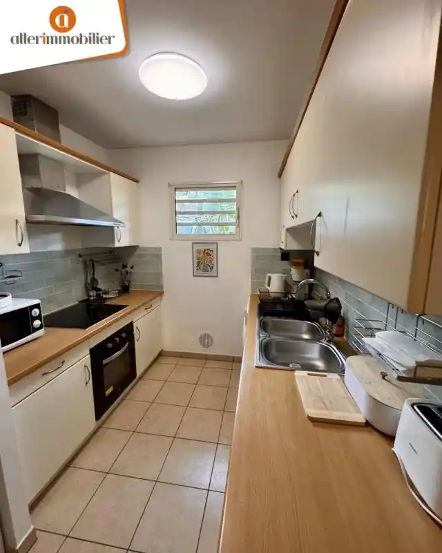 Photo 2 - Maison à louer - Ancien 2 842 € 4 pièces 3 chambres 83.58 m² Saint-Paul Saint-Gilles les Bains 97434