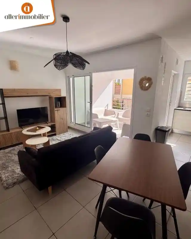 Photo 2 - Appartement à louer - Ancien 1 029 € 2 pièces 1 chambres 41.6 m² Saint-Paul 97411