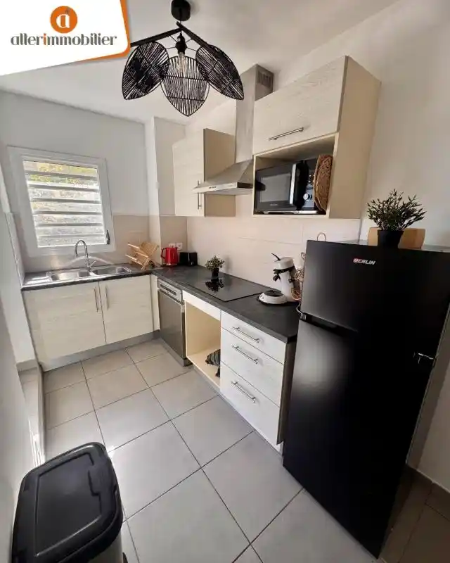 Photo 3 - Appartement à louer - Ancien 1 029 € 2 pièces 1 chambres 41.6 m² Saint-Paul 97411