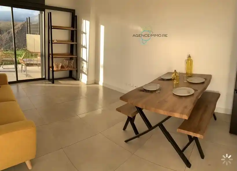Photo 3 - Maison à louer - Ancien 1 395 € 3 pièces 2 chambres 60.05 m² Saint-Pierre 97410