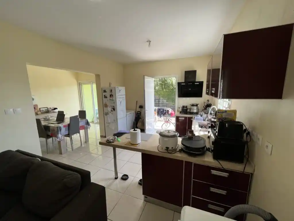 Photo 2 - Immeuble à vendre - Ancien 339 000 € 177 m² Saint-Benoît 97470