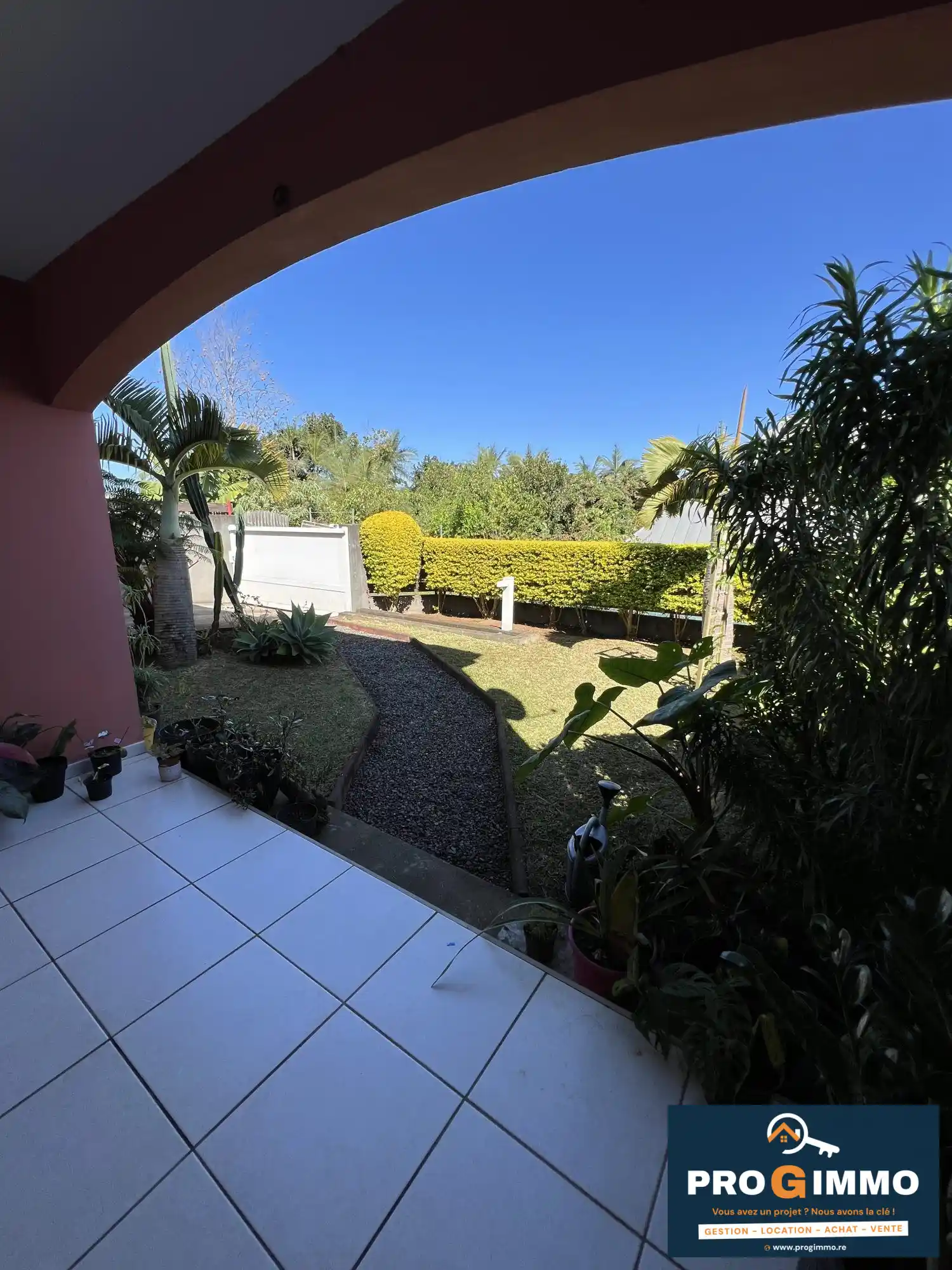 Photo 3 - Maison à louer - Ancien 1 320 € 5 pièces 3 chambres 90 m² Le Tampon 97430