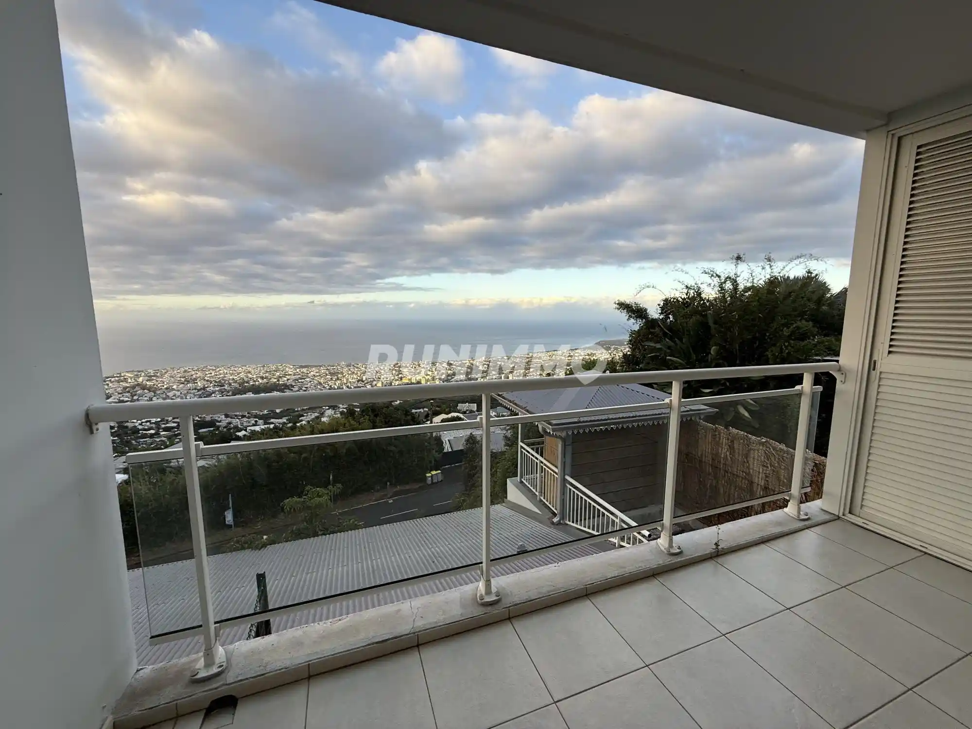 Photo 3 - Appartement à louer - Ancien 635 € 2 pièces 1 chambres 43.37 m² Saint-Denis 97400