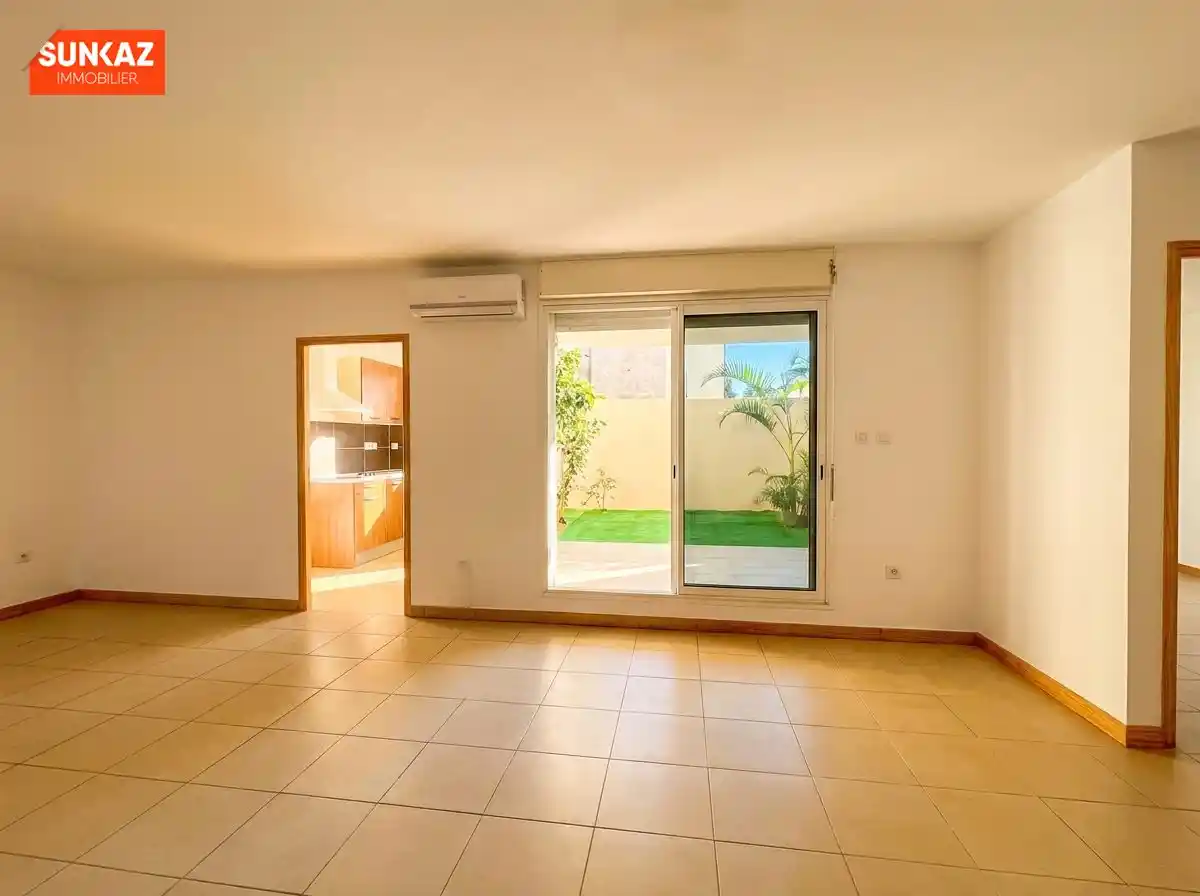 Photo 1 - Appartement à vendre - Ancien 210 000 € 2 pièces 1 chambres 57.5 m² Saint-Pierre 97410