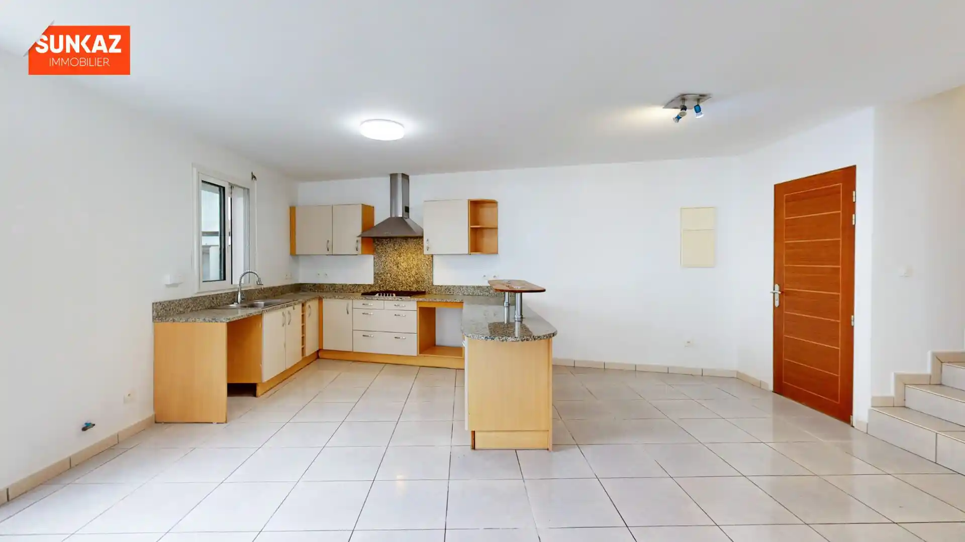 Photo 4 - Maison à vendre - Ancien 340 000 € 5 pièces 4 chambres 143.99 m² Le Tampon 97430