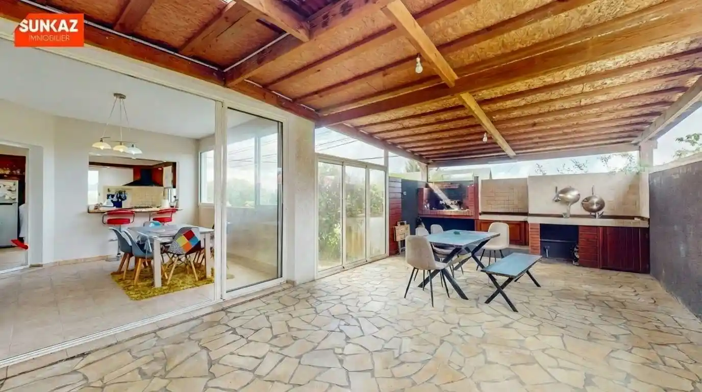 Photo 4 - Maison à vendre - Ancien 324 000 € 4 pièces 3 chambres 119.11 m² Le Tampon 97430