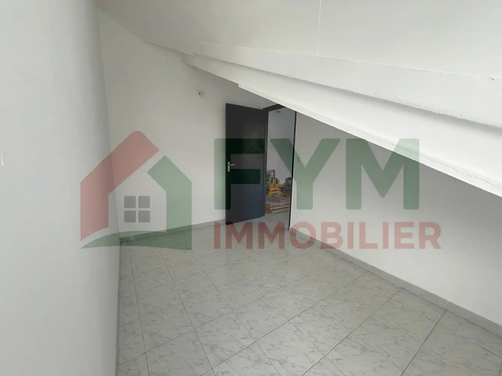 Photo 4 - Appartement à louer - Ancien 615 € 2 pièces 1 chambres 39.39 m² Saint-Denis Sainte-clotilde 97490