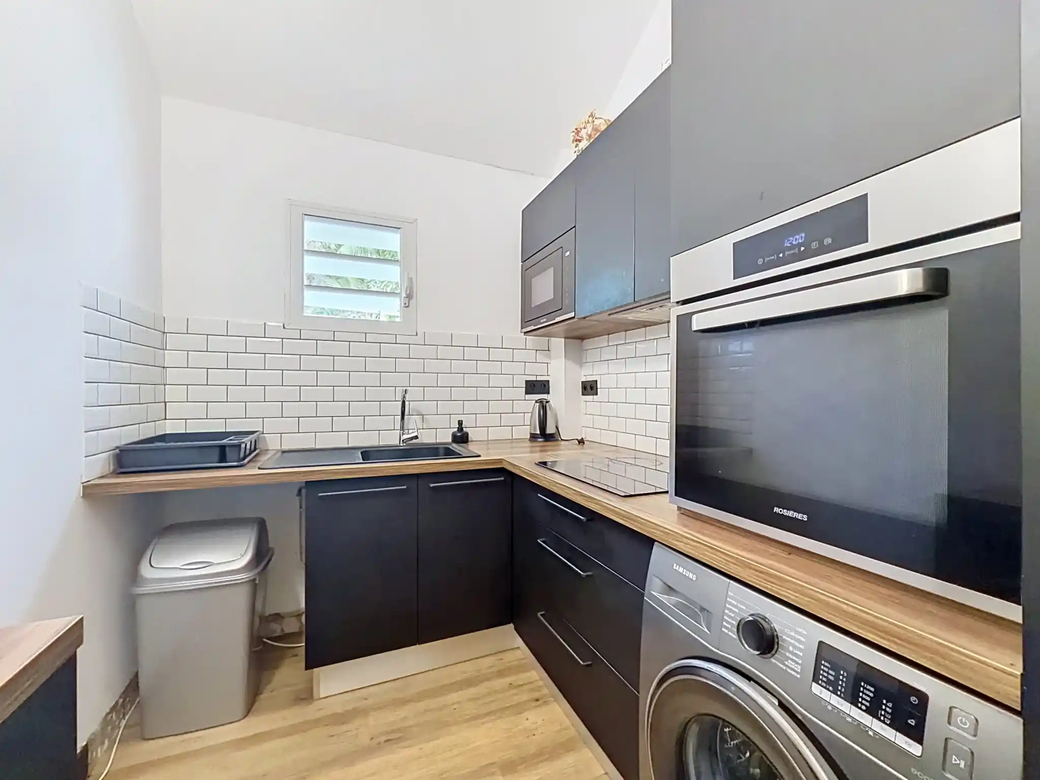 Photo 2 - Appartement à louer - Ancien 1 480 € 3 pièces 2 chambres 55 m² Saint-Paul Saint-Gilles les Bains 97434