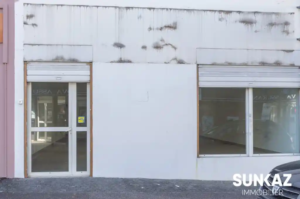 Photo 4 - Local / Bureaux à louer - Ancien 1 475 € 2 pièces 70 m² Saint-Pierre 97410
