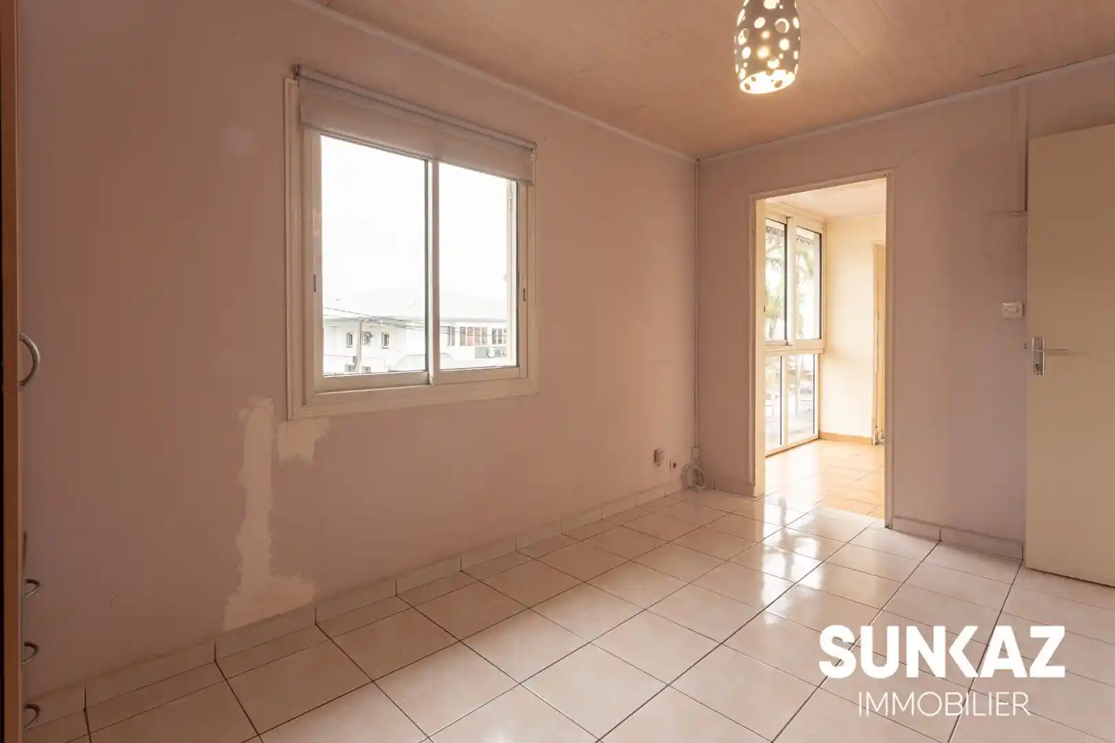 Photo 4 - Local / Bureaux à louer - Ancien 850 € 3 pièces 66 m² Le Tampon 97430