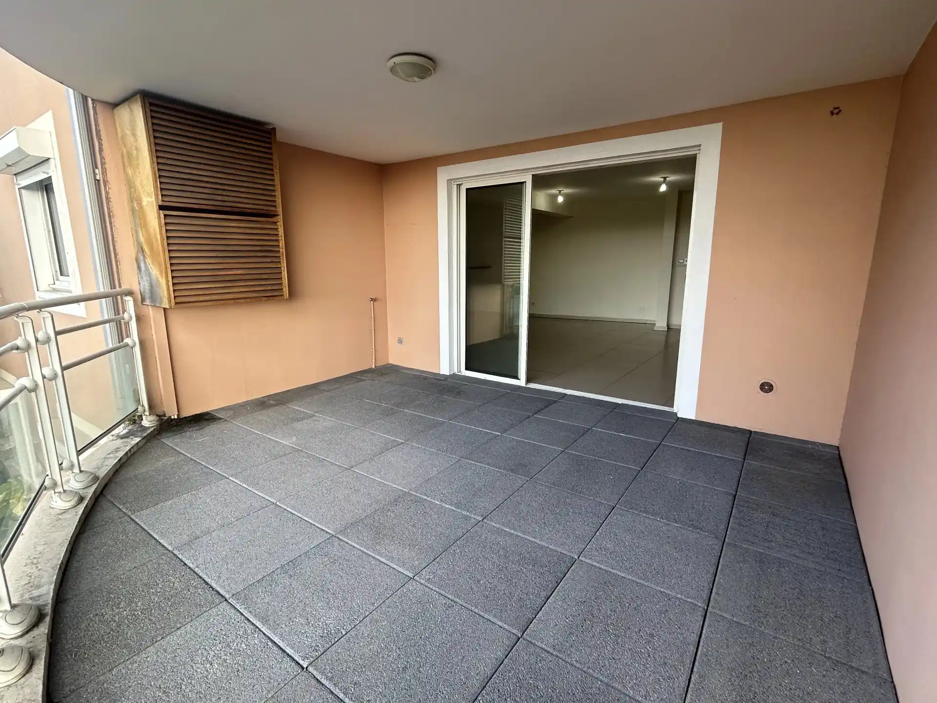 Photo 2 - Appartement à vendre - Ancien 197 950 € 3 pièces 2 chambres 74.76 m² Saint-Denis 97400