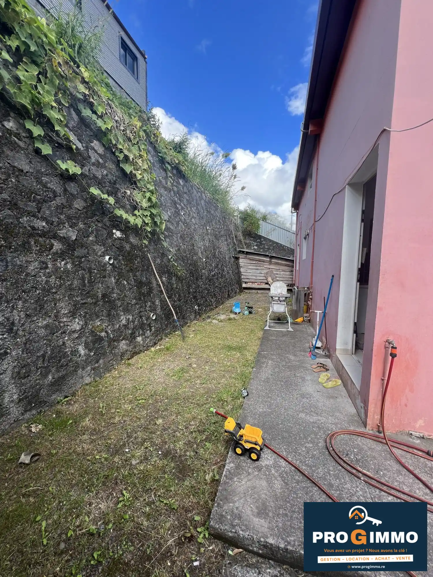 Photo 2 - Maison à vendre - Ancien 264 000 € 6 pièces 3 chambres 188.83 m² Cilaos 97413
