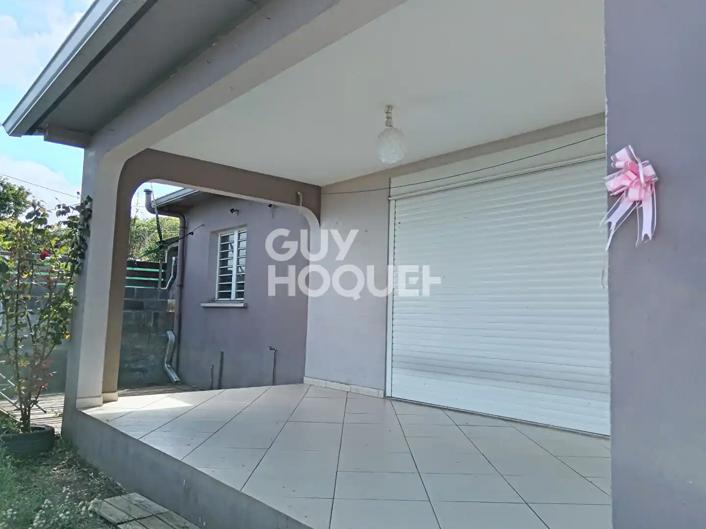 Photo 1 - Maison à louer - Ancien 1 240,5 € 4 pièces 3 chambres 93.54 m² Saint-Paul 97460