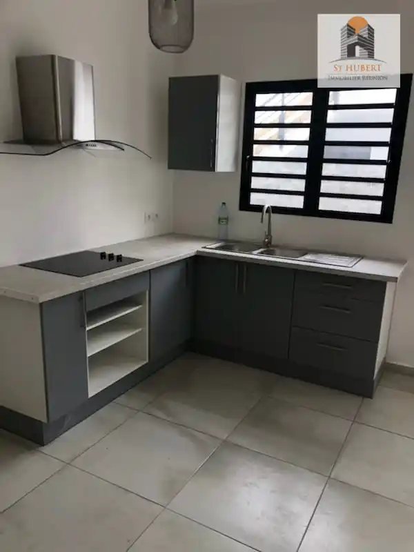 Photo 2 - Maison à louer - Ancien 858 € 3 pièces 2 chambres 60.77 m² Saint-André 97440