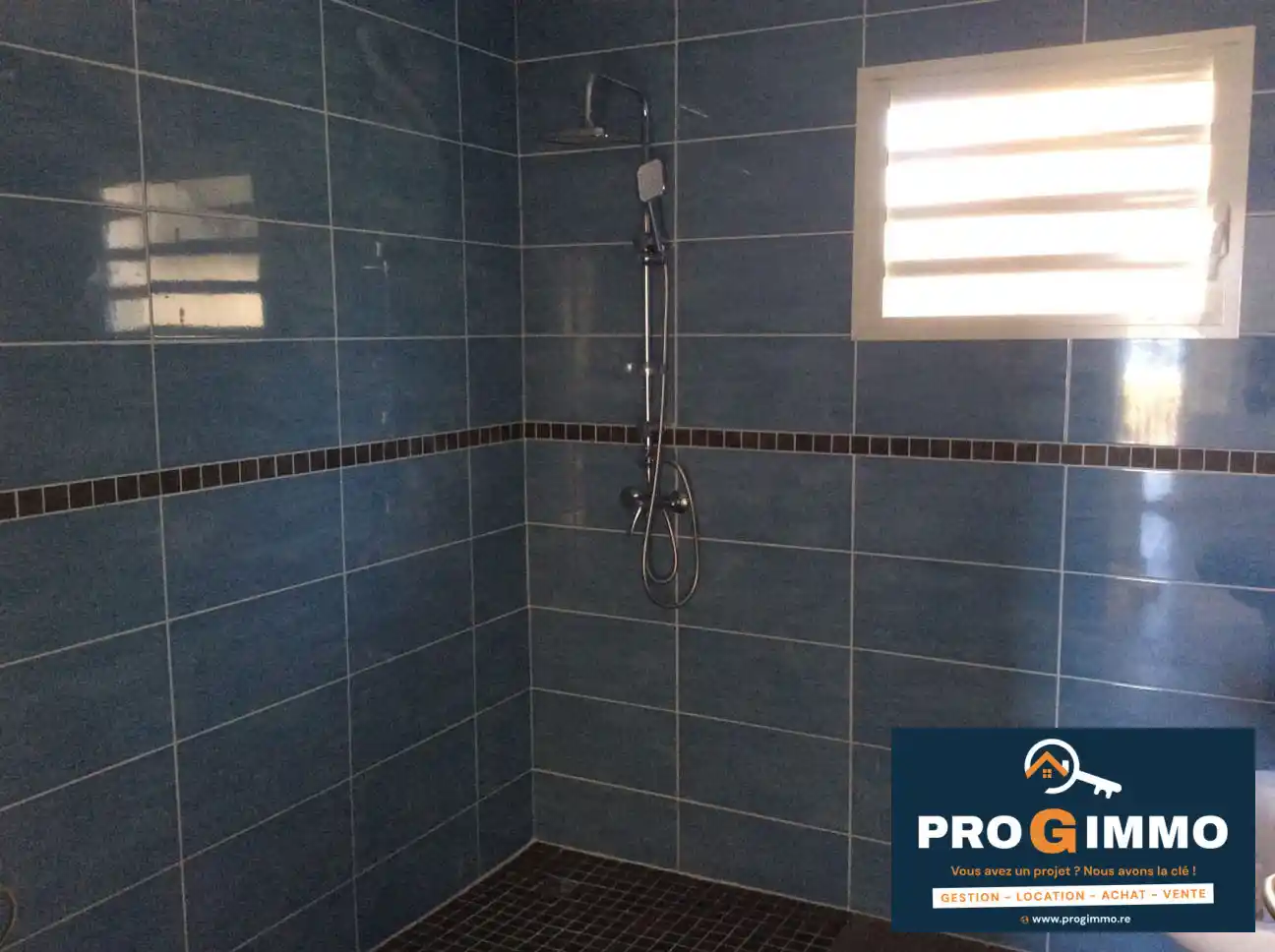 Photo 3 - Appartement à louer - Ancien 750 € 3 pièces 2 chambres 60 m² Sainte-Suzanne 97441