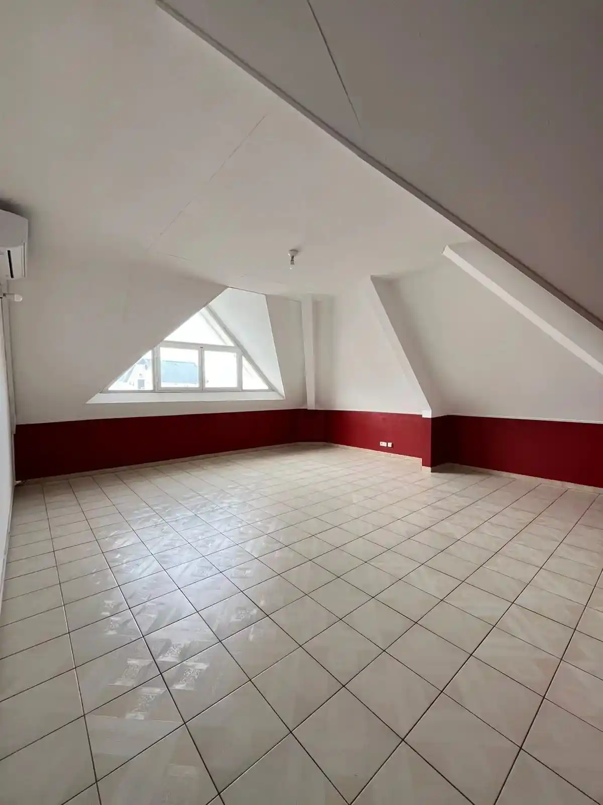 Photo 2 - Appartement à louer - Ancien 1 011 € 3 pièces 2 chambres 86.49 m² Saint-Pierre 97410