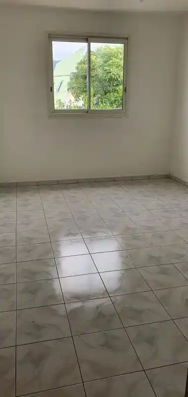 Photo 2 - Appartement à louer - Ancien 715 € 3 pièces 2 chambres 66.41 m² Saint-Benoît 97470