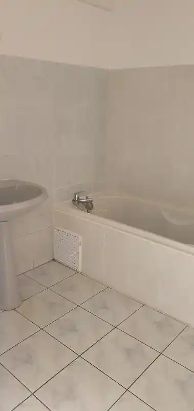 Photo 4 - Appartement à louer - Ancien 715 € 3 pièces 2 chambres 66.41 m² Saint-Benoît 97470