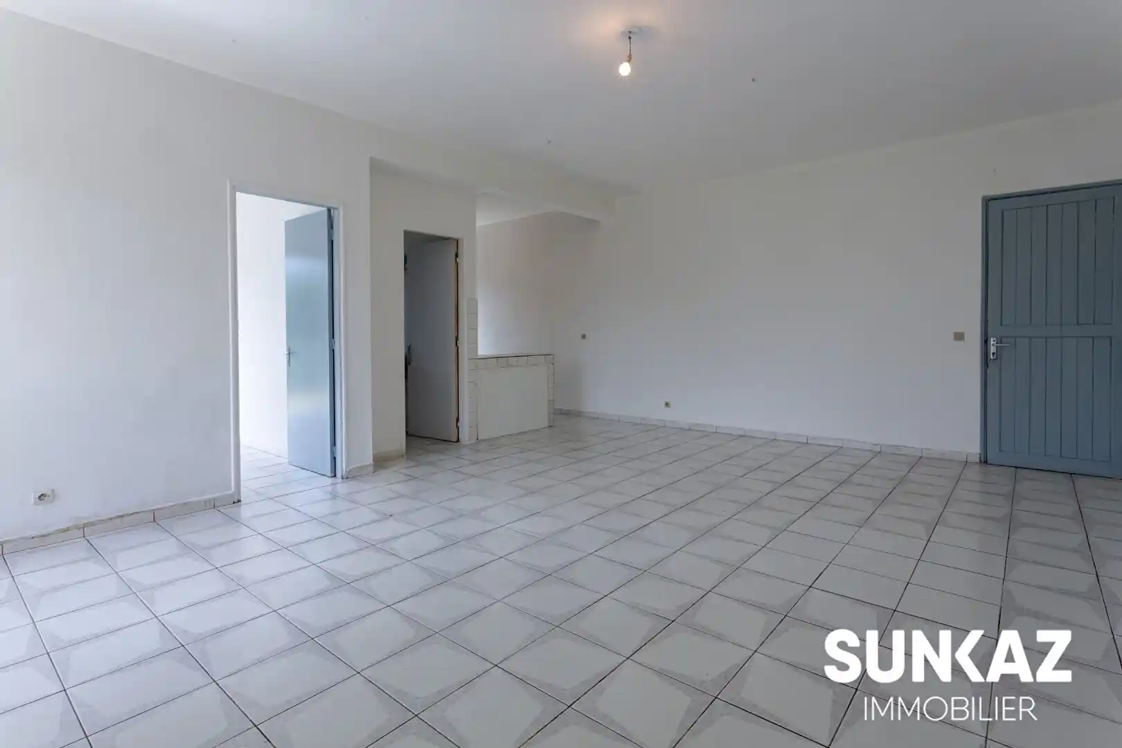Photo 4 - Appartement à louer - Ancien 695 € 2 pièces 1 chambres 45 m² Saint-Pierre 97432