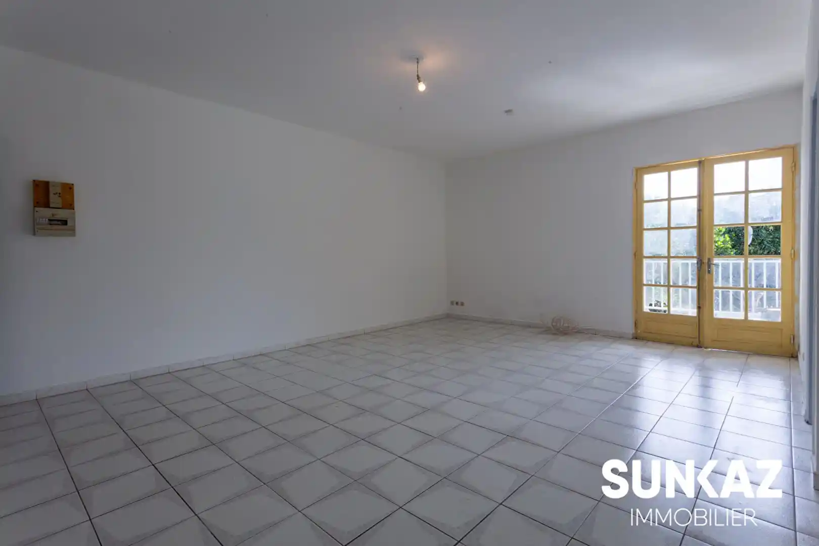 Photo 2 - Appartement à louer - Ancien 695 € 2 pièces 1 chambres 45 m² Saint-Pierre 97432