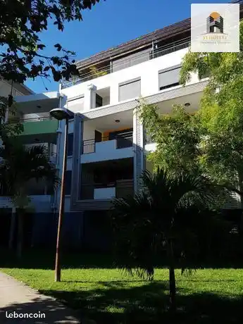 Photo 1 - Appartement à louer - Ancien 804 € 2 pièces 1 chambres 43.23 m² Saint-Paul 97460