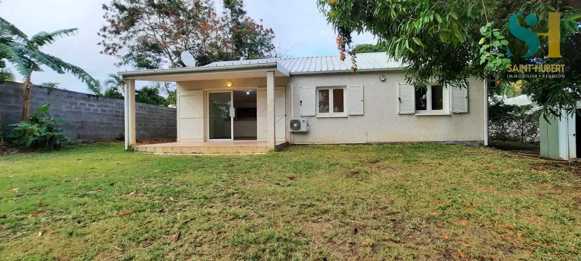 Photo 3 - Maison à louer - Ancien 1 267 € 4 pièces 3 chambres 90 m² Sainte-Marie 97438