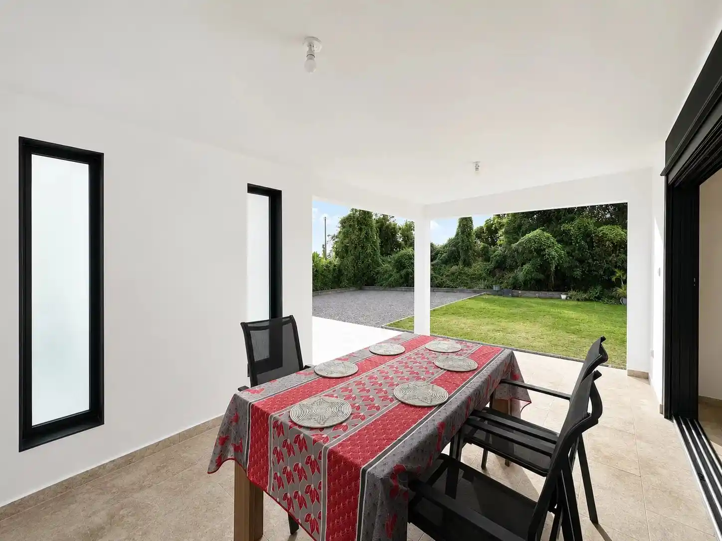 Photo 4 - Maison à vendre - Ancien 367 500 € 5 pièces 3 chambres 70 m² Le Tampon 97430