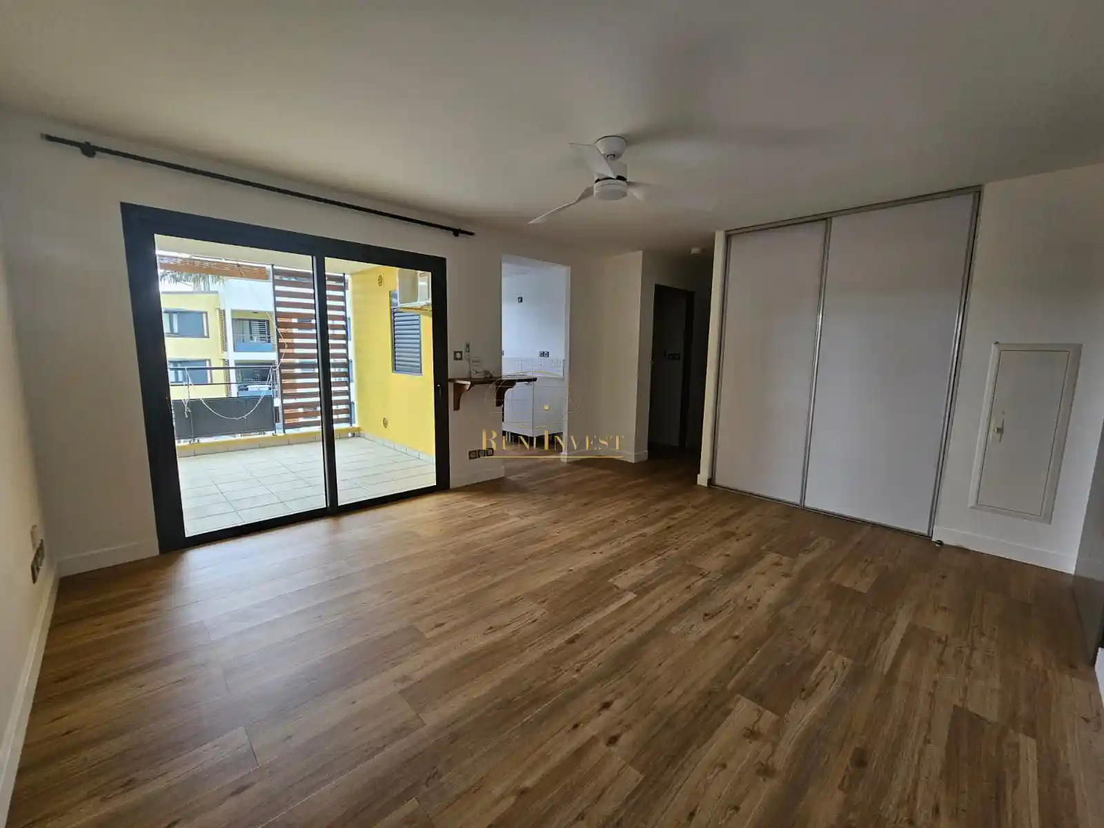 Photo 1 - Appartement à louer - Ancien 700 € 2 pièces 1 chambres 45.72 m² Sainte-Suzanne 97441