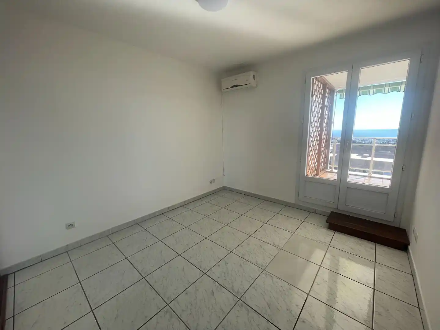Photo 4 - Appartement à louer - Ancien 1 790 € 4 pièces 3 chambres 92 m² Saint-Denis 97400