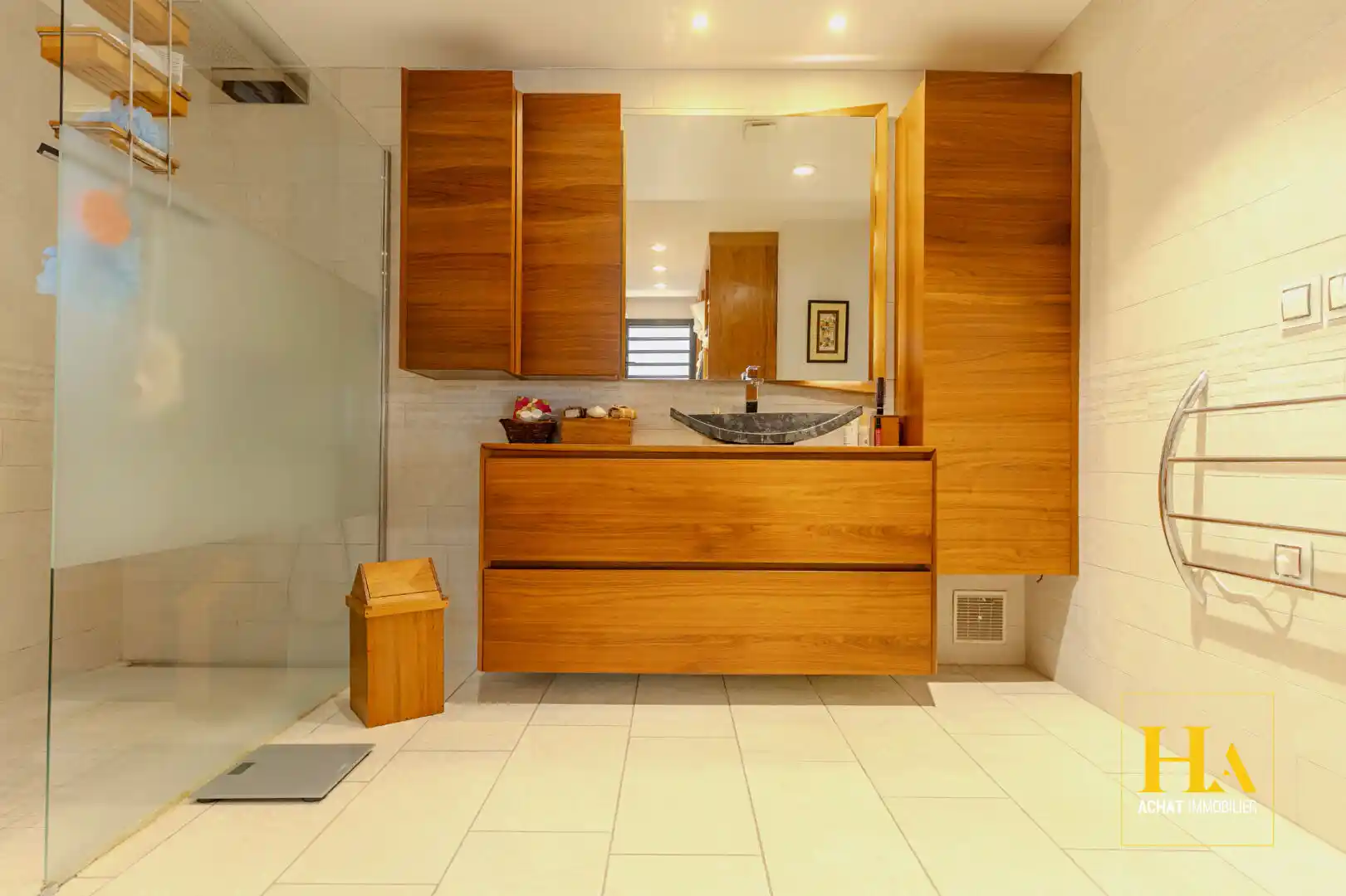 Photo 1 - Maison à vendre - Ancien 672 000 € 10 pièces 6 chambres 282 m² Saint-Pierre 97410