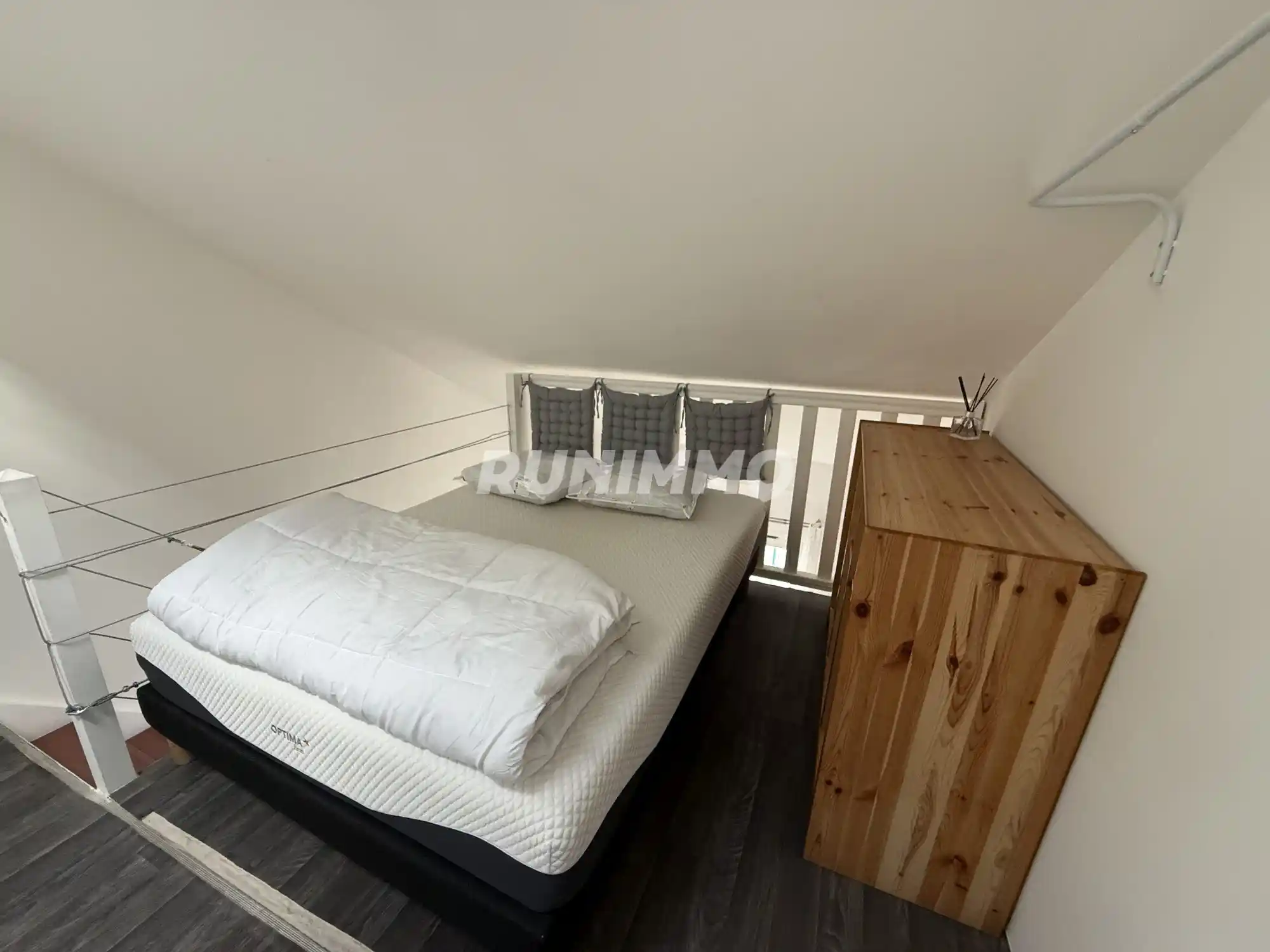 Photo 4 - Appartement à louer - Ancien 855 € 2 pièces 33.1 m² Saint-Denis Sainte-clotilde 97490