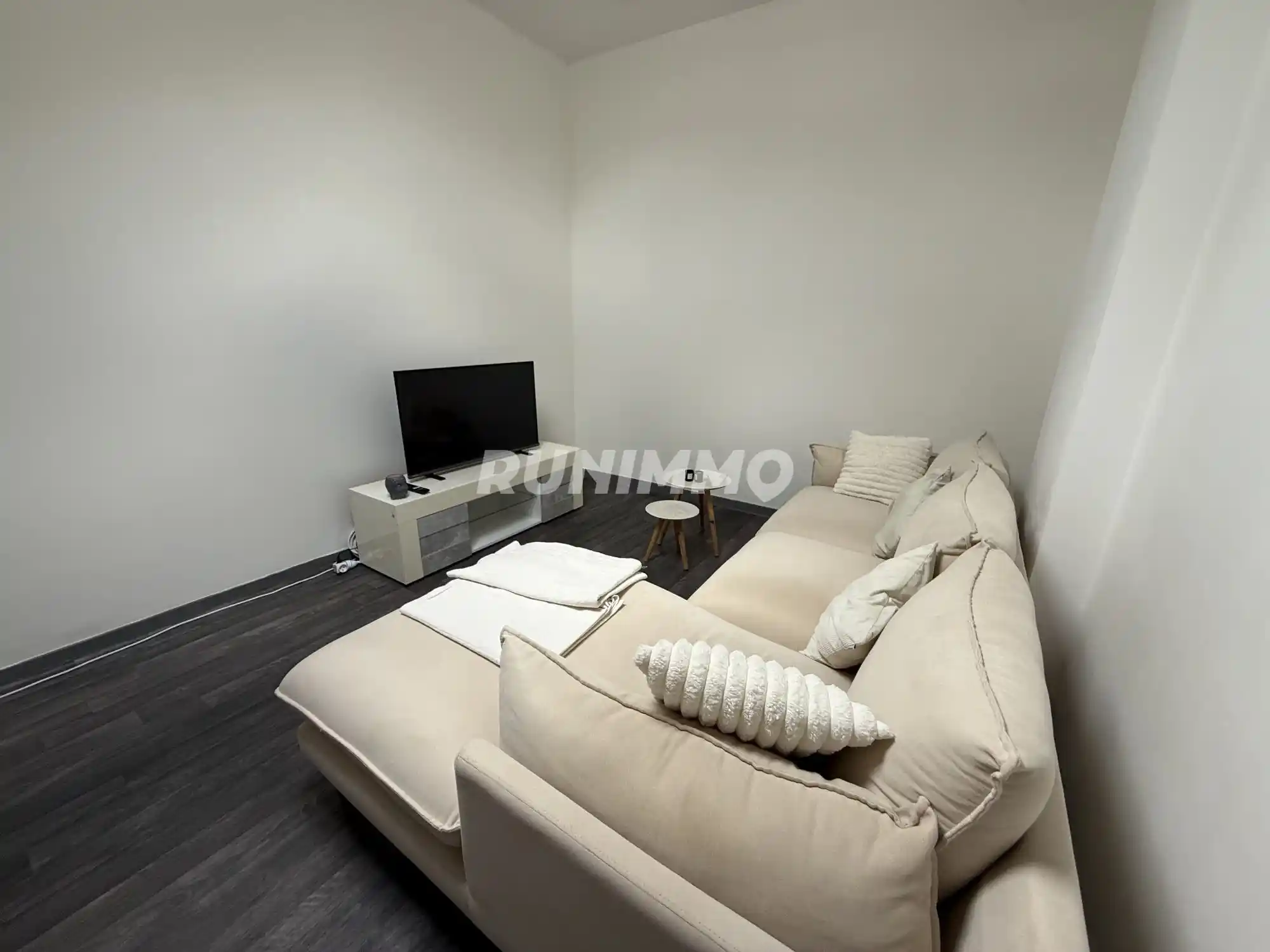 Photo 1 - Appartement à louer - Ancien 855 € 2 pièces 33.1 m² Saint-Denis Sainte-clotilde 97490