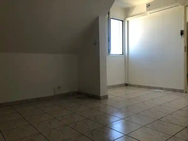 Photo 2 - Appartement à louer - Ancien 1 161 € 3 pièces 2 chambres 68.82 m² Saint-Paul Saint-Gilles les Bains 97434