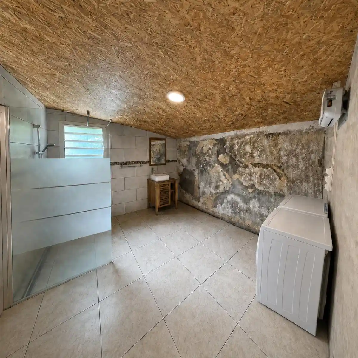 Photo 3 - Maison à vendre - Ancien 233 600 € 5 pièces 3 chambres 72 m² Petite-Île 97429